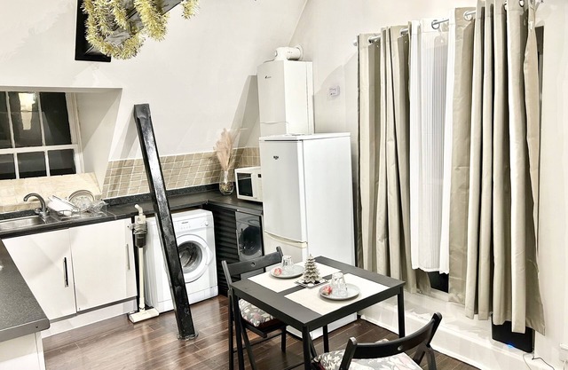 Cosy, Perfect for Contractors and Families