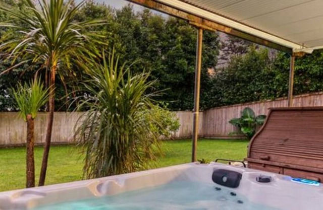 Cosy + Romantic + Private