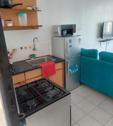 Cosy Studio with a Swimming Pool, Free Parking