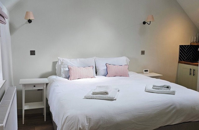 Cosy, stylish suite by the river, nestled on the edge of the New Forest.