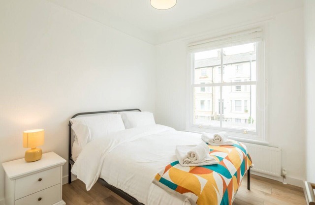 Cosy Two Bedroom Apartment in Excellent Location