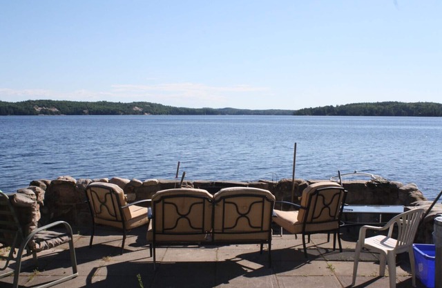 Cottage # 1: Unberührte Waterfront! Häuschen bei Bon Echo Edge