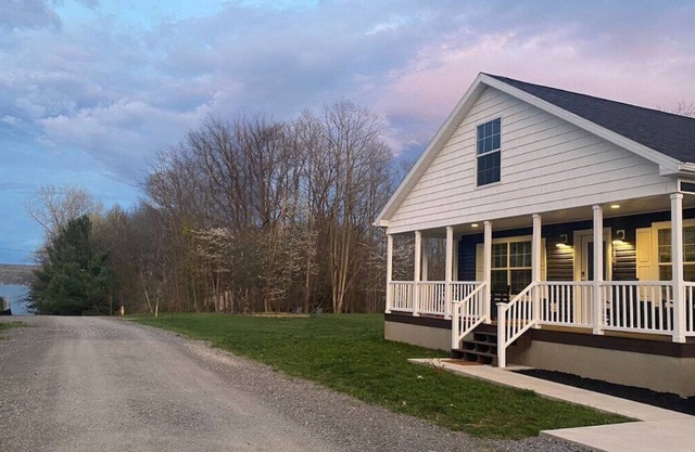Cottage #15 · Brand New 2 Bedroom Cottage on Seneca Lake