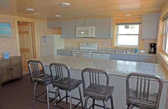 Gemütlicher Blick auf das Wasser 2 Schlafzimmer / 1 Bad Cottage