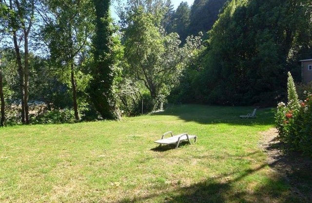 Murphy's Circle Cottages: Russische Flussfront, Spaziergang in die Innenstadt von Guerneville