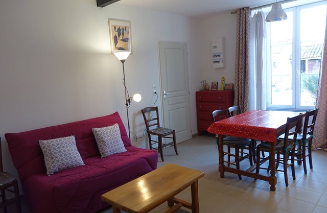 Cottage 5 bis 7 Personen. 20 Minuten von La Rochelle und 10 Minuten vom Marais Poitevin entfernt.