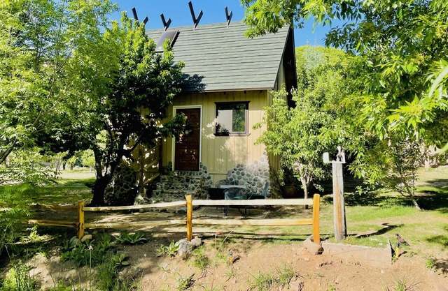 Cottage by the Creek #3 - Quaint A-frame cottage on the water
