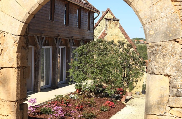 Cottage für 2 oder 4 p in einem alten befestigten Bauernhof aus dem 17. Jahrhundert renoviert