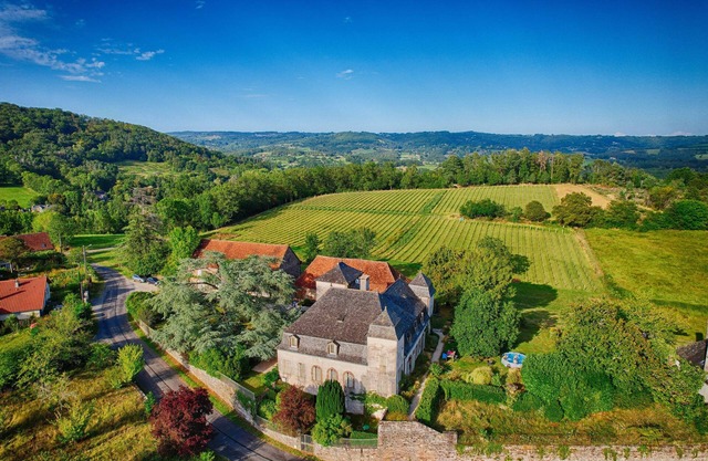 Ferienhaus im Park eines 18. Jh. Herrenhauses mit Weinbergblick
