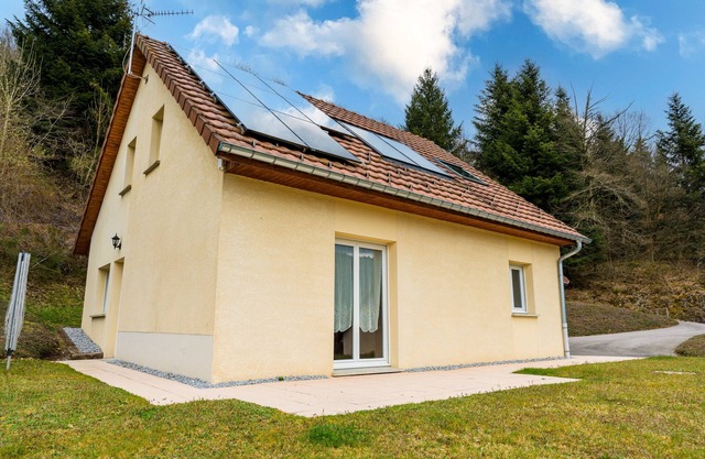 Landhaus 'Gîte Sanglier' mit gemeinsamer Terrasse, WLAN und Klimaanlage