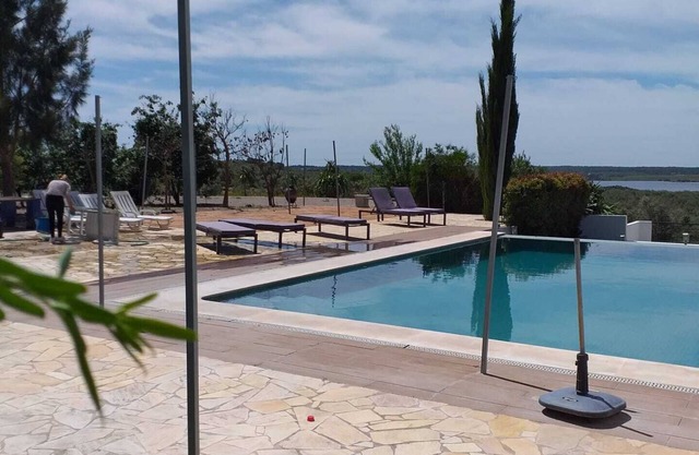 Cottage "Herdade Fonte Ferreira - Piscina" mit Seeblick, Pool, WLAN und Balkon