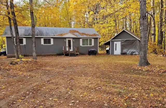 Cottage in McMillian