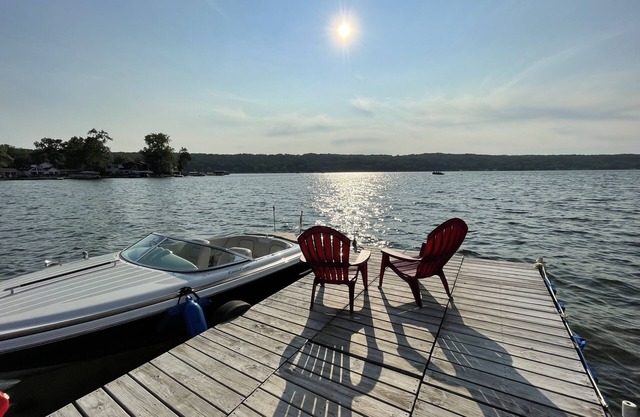 Cottage in the Cove