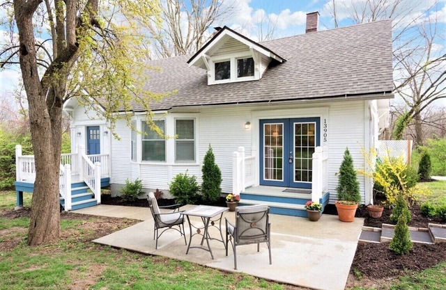 Cottage in the Woods