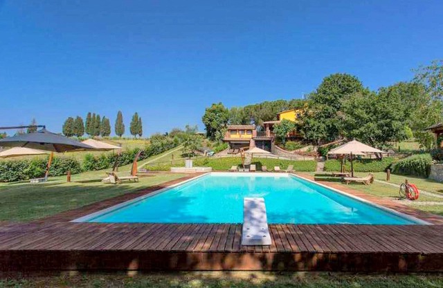 Geschmackvolles Ferienhaus in Terranuova Bracciolini mit Pool