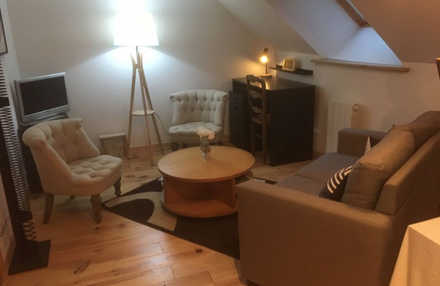 Landhaus "Le Gite D Ouilly" mit Gemeinschaftsterrasse und WLAN