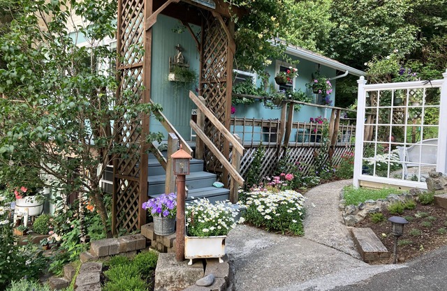 Bayfront Cottage mit herrlichem Blick auf Coos Bay und McCullough Bridge und Stadt