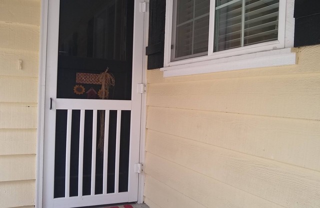 Cottage On The Rocks is a spacious, family friendly home near the Spokane River
