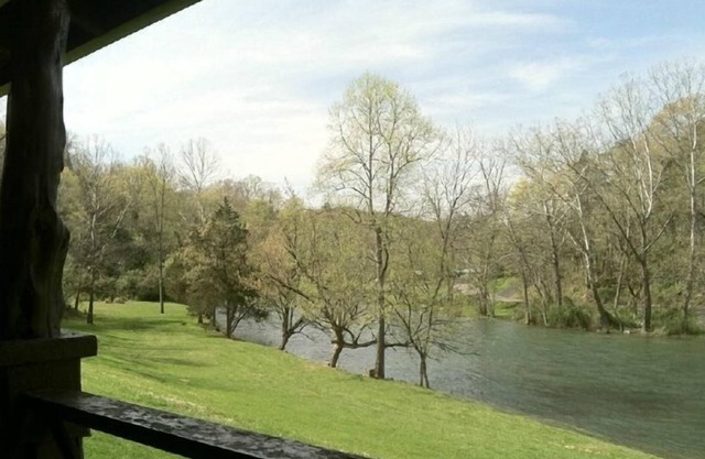 Cabin on South Holston Fluss-900 Ft von Private River Frontage