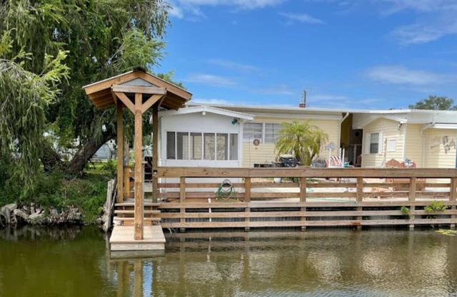 Cottage on the Water!