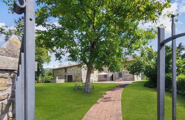 Cottage,privater Pool, schöner Blick auf die Berge, WIFI, zu Fuß zum Restaurant