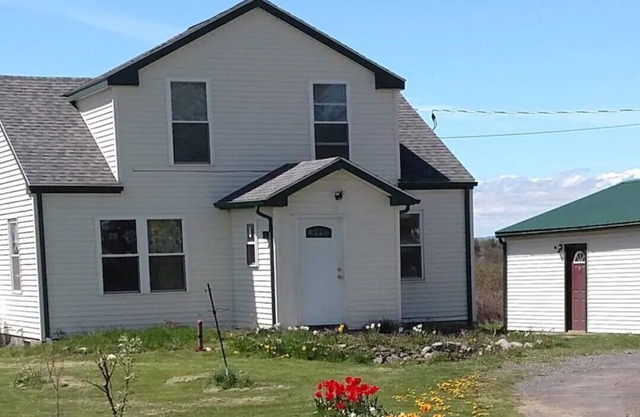Cottage Retreat in the Heart of the Finger Lakes