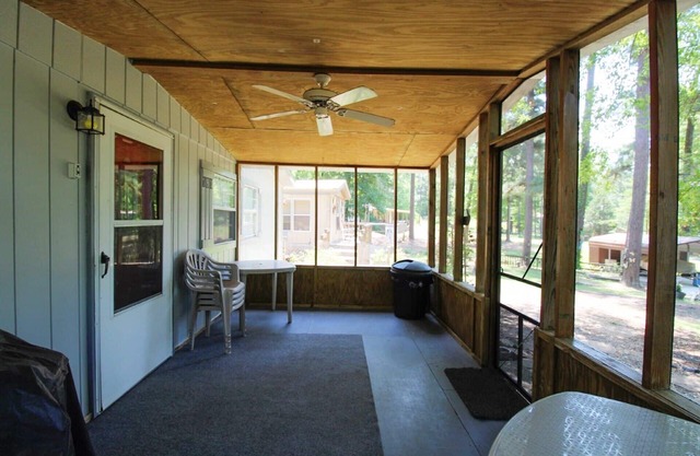 Cottage * Schlafmöglichkeiten für 6 ** LakeView mit Dock * CHECK US