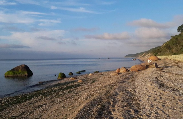 Cottage: Sleeps 6-7: Walk To Private Beach: In Wine Country