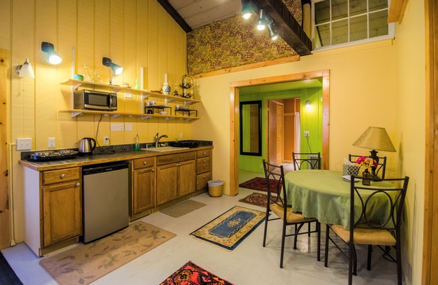 Cottage Suite located in the most beautiful area in New England!