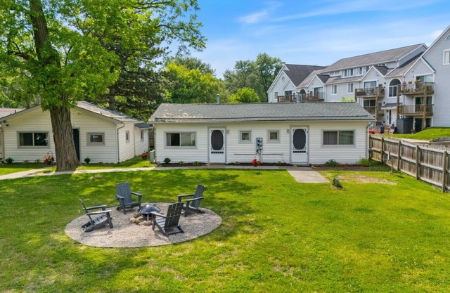 Cottage W/ Lake Access Unit 3