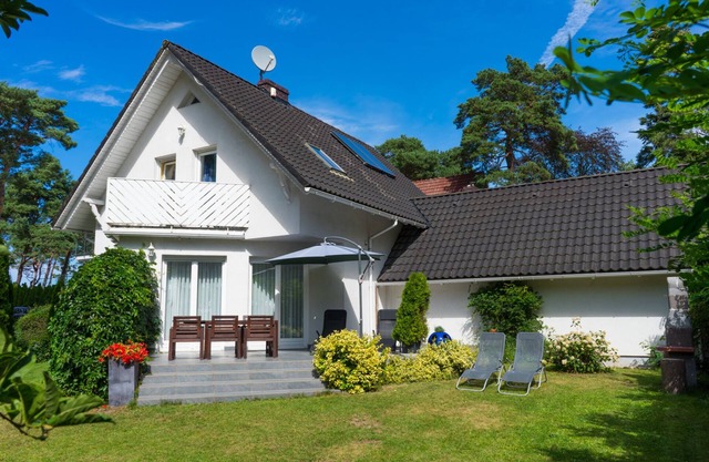 Ferienhaus mit Kamin, Garage, W-LAN, 50m vom Strand, Haustiere willkommen