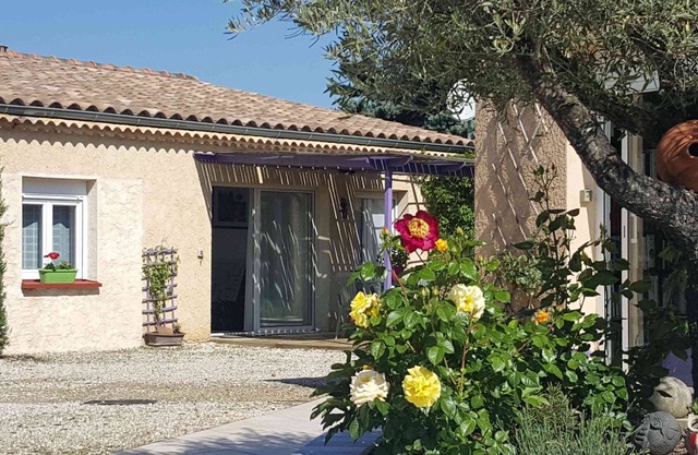 Cottage mit Pergola, beheiztem Pool in der Zwischensaison, Sauna ... an der Gorges de l Ardèche