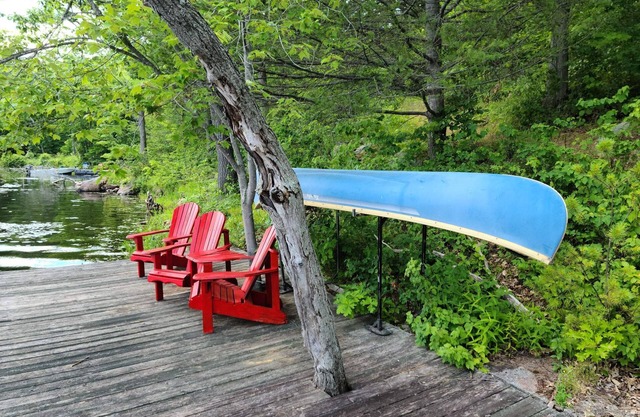 Cottage With Private Dock - Bob's Lake Oasis