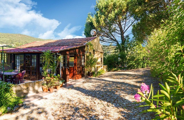 Malerisches Cottage in Penafielmit Gemeinschaftspool