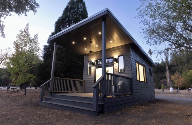 Cottage mit 2 Queensize-Betten - Mandala Springs Wellness Retreat Center