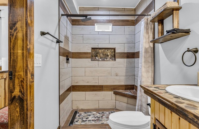 Carpenter's Corner by OneHometown Getaways