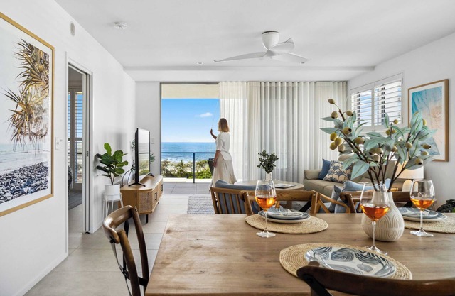 Cotton Tree Ocean Views + Romantic Getaway