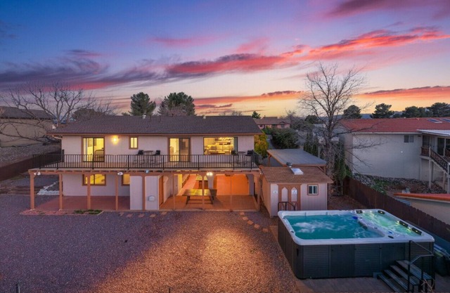 Cottonwood Oasis! Swim Spa, Pool Table, Gym, Games