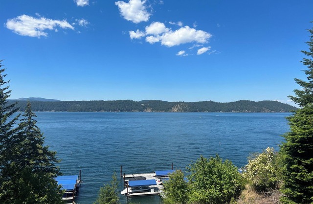 Couer D'Alene Big Lake Views!!!