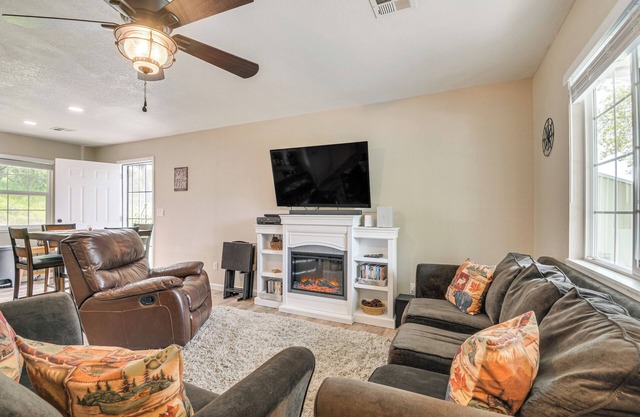 Coulterville Home w/ Gazebo Near Lakes & Hiking!