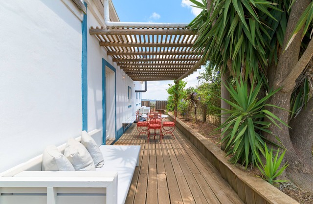 Country House with Private Terrace, Private Garden and Wi-Fi