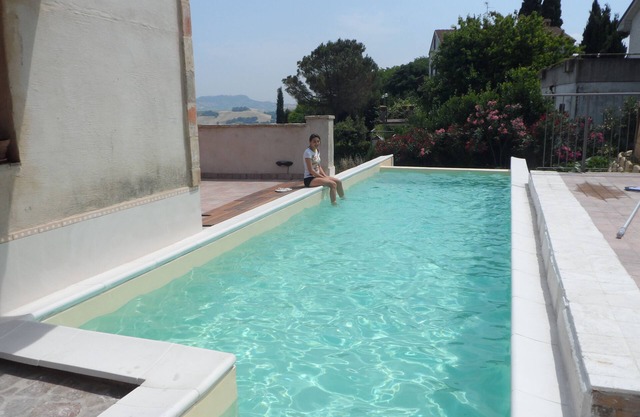 Landhaus mit Infinity-Pool
