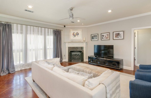 Country Chic, enjoy the quiet setting of country living.