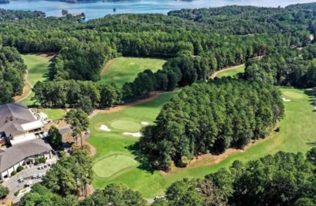 Country Club Life at Renovated 2BR - 2.5 Bath with Golf/Bike/Boat/Pickleball/etc