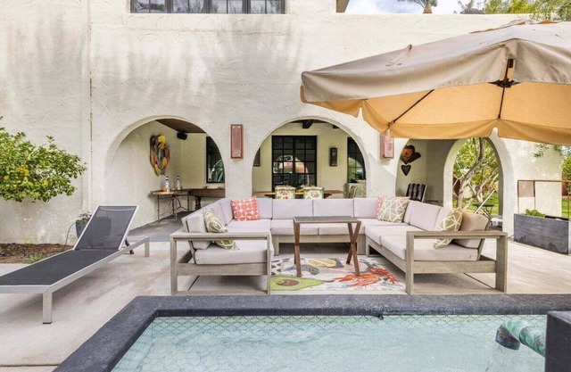 New! Country Club Villa, Heated Pool w/ Hot Tub