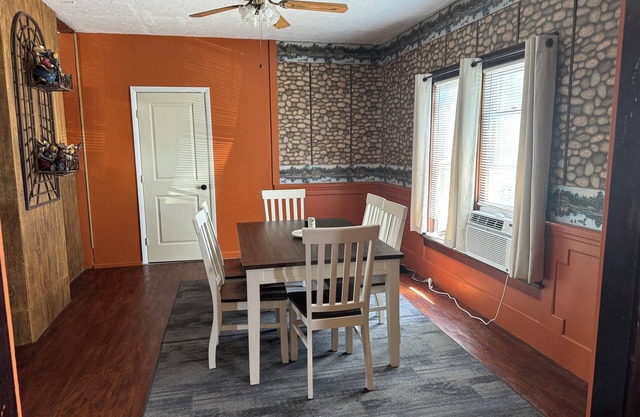 Country Comfort, 3 BR DR LR Kitchen & FB. Large yard. East Freedom PA