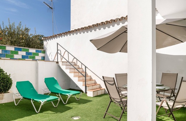 Finca 'La Fresneda' mit Bergblick, Wi-Fi und Klimaanlage