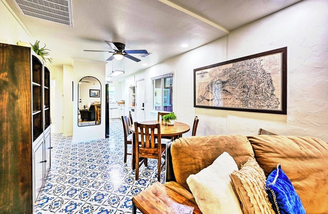 Country Farmhouse in Woodlake - close 2 Sequoia Park, Three Rivers & Lake Kaweah