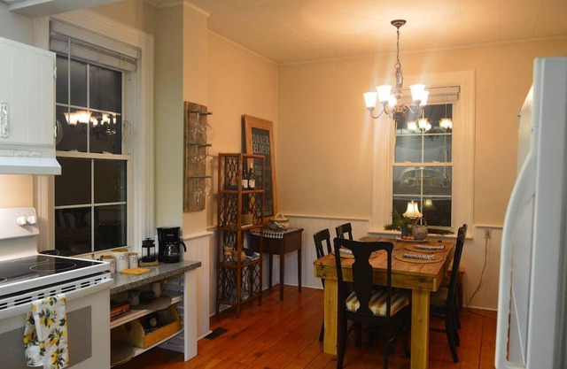 Country Farmhouse Perfect for Family Vacations & Remote Work