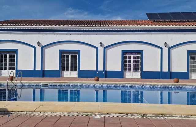Country House 'Herdade Do Corval' with Mountain View, Wi-Fi and Air Conditioning
